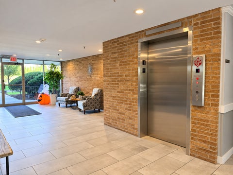 Tiny photo for 1747 W Crystal Lane #301, Mount Prospect, IL 60056 (MLS # 12790099)