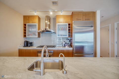 Tiny photo for 340 E RANDOLPH Street #4804, Chicago, IL 60601 (MLS # 12661973)