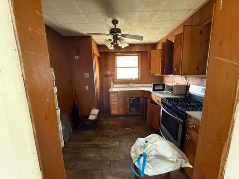 Tiny photo for 616 N Walnut Street, Centralia, IL 62801 (MLS # 12591960)