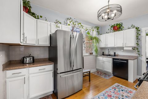 Tiny photo for 6141 N Maplewood Avenue, Chicago, IL 60659 (MLS # 12678479)