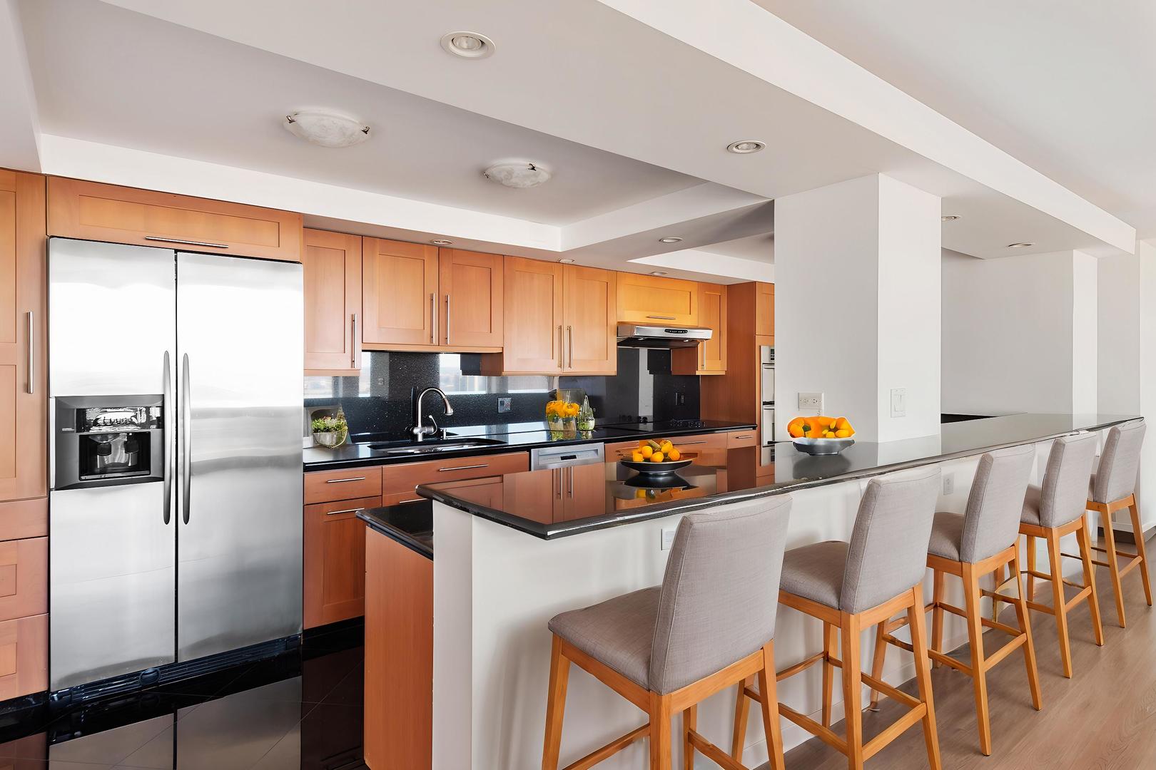 111 E CHESTNUT Street 47BD