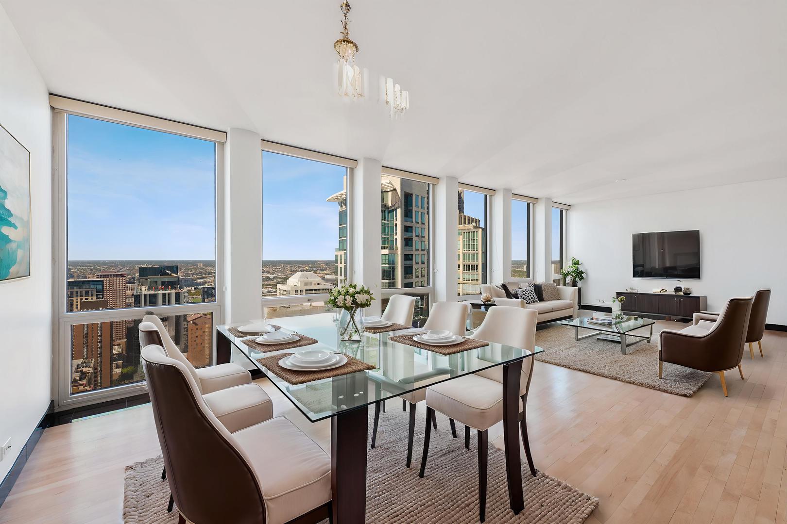 111 E CHESTNUT Street 47BD