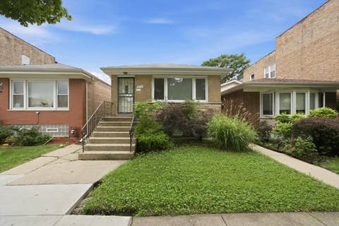 Tiny photo for 8018 S Michigan Avenue, Chicago, IL 60619 (MLS # 12734434)