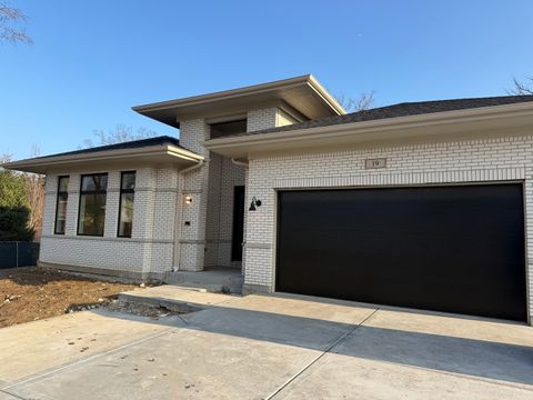 19 Heritage Drive Highland Park IL 60035