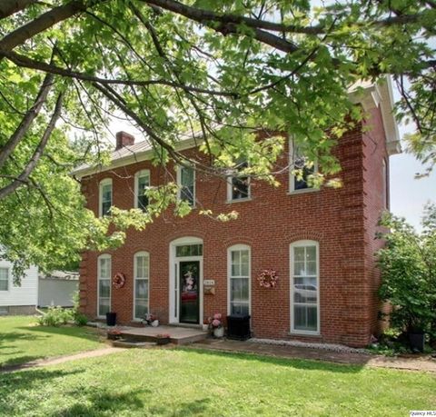 Photo of 2814 Hampshire Street, Quincy, IL 62301 (MLS # 12651871)