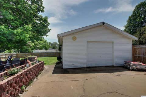 Tiny photo for 2814 Hampshire Street, Quincy, IL 62301 (MLS # 12651871)