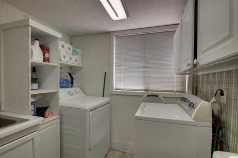 Tiny photo for 2814 Hampshire Street, Quincy, IL 62301 (MLS # 12651871)