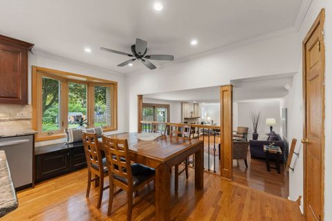 Tiny photo for 188 S Ellyn Avenue, Glen Ellyn, IL 60137 (MLS # 12641447)