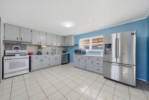 Tiny photo for 728 Farragut Avenue, Romeoville, IL 60446 (MLS # 12568783)