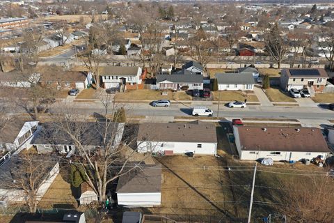 Tiny photo for 728 Farragut Avenue, Romeoville, IL 60446 (MLS # 12568783)