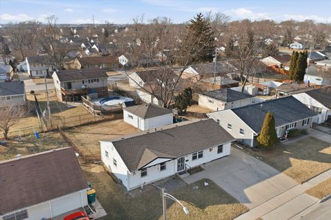 Tiny photo for 728 Farragut Avenue, Romeoville, IL 60446 (MLS # 12568783)