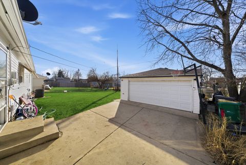 Tiny photo for 728 Farragut Avenue, Romeoville, IL 60446 (MLS # 12568783)