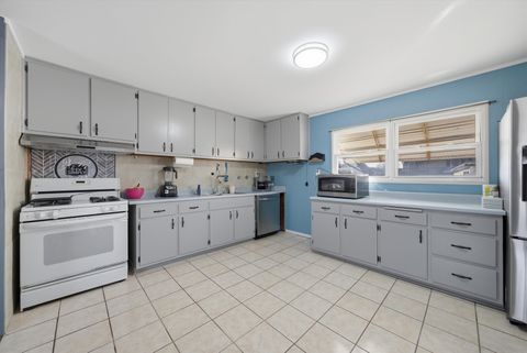 Tiny photo for 728 Farragut Avenue, Romeoville, IL 60446 (MLS # 12568783)