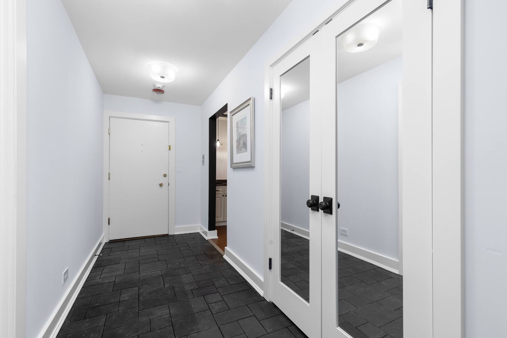 2300 Windsor Mall Court 2E