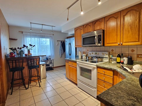 Tiny photo for 9709 Bianco Terrace #E, Des Plaines, IL 60016 (MLS # 12764179)