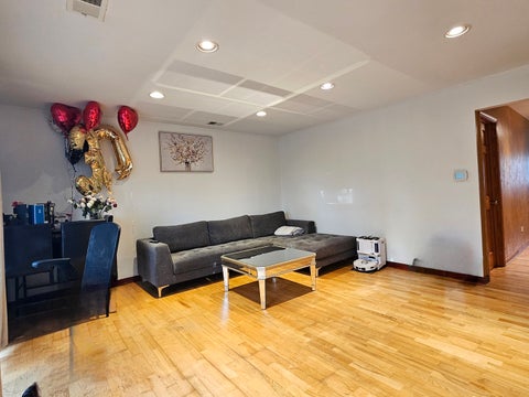 Tiny photo for 9709 Bianco Terrace #E, Des Plaines, IL 60016 (MLS # 12764179)