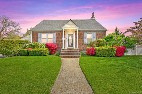 Photo of 916 Center Drive, Franklin Square, NY 11010 (MLS # 12645642)