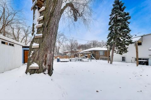 Tiny photo for 3206 Sunnyside Avenue, Brookfield, IL 60513 (MLS # 12525375)