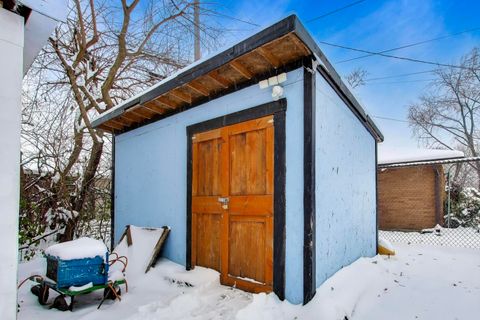 Tiny photo for 3206 Sunnyside Avenue, Brookfield, IL 60513 (MLS # 12525375)