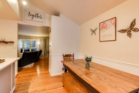 Tiny photo for 3206 Sunnyside Avenue, Brookfield, IL 60513 (MLS # 12525375)