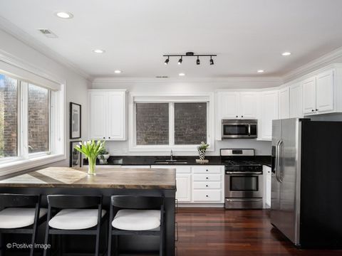 Tiny photo for 4648 N Winthrop Avenue #2A, Chicago, IL 60640 (MLS # 12589862)