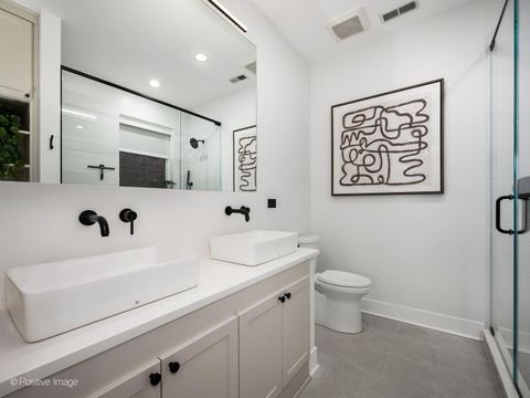 Tiny photo for 4648 N Winthrop Avenue #2A, Chicago, IL 60640 (MLS # 12589862)