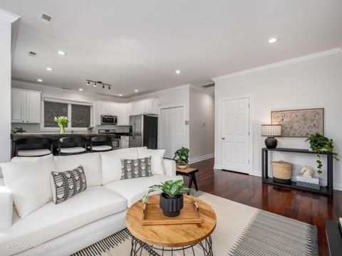 Tiny photo for 4648 N Winthrop Avenue #2A, Chicago, IL 60640 (MLS # 12589862)