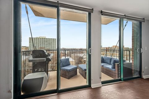 Tiny photo for 4848 N SHERIDAN Road #605, Chicago, IL 60640 (MLS # 12582122)