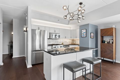 Tiny photo for 4848 N SHERIDAN Road #605, Chicago, IL 60640 (MLS # 12582122)