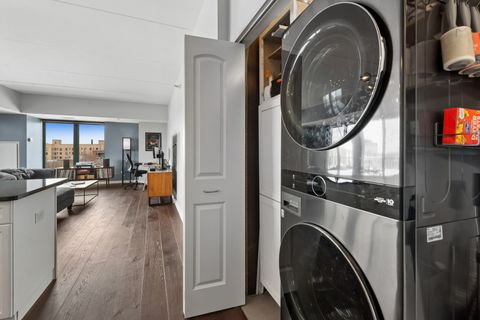 Tiny photo for 4848 N SHERIDAN Road #605, Chicago, IL 60640 (MLS # 12582122)