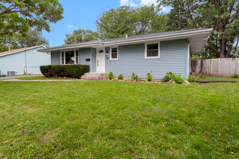 Tiny photo for 903 W 10th Street, Belvidere, IL 61008 (MLS # 12758315)