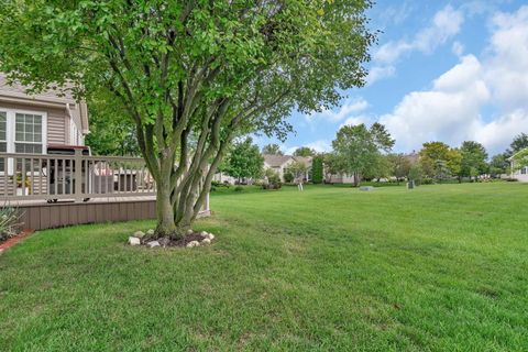 Tiny photo for 21201 Lily Lake Lane, Crest Hill, IL 60403 (MLS # 12486098)