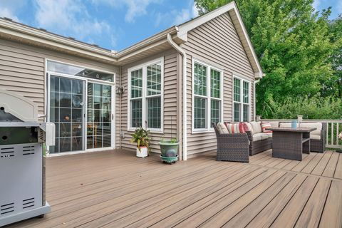 Tiny photo for 21201 Lily Lake Lane, Crest Hill, IL 60403 (MLS # 12486098)