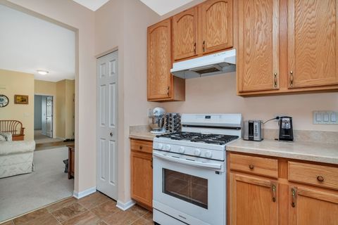 Tiny photo for 21201 Lily Lake Lane, Crest Hill, IL 60403 (MLS # 12486098)