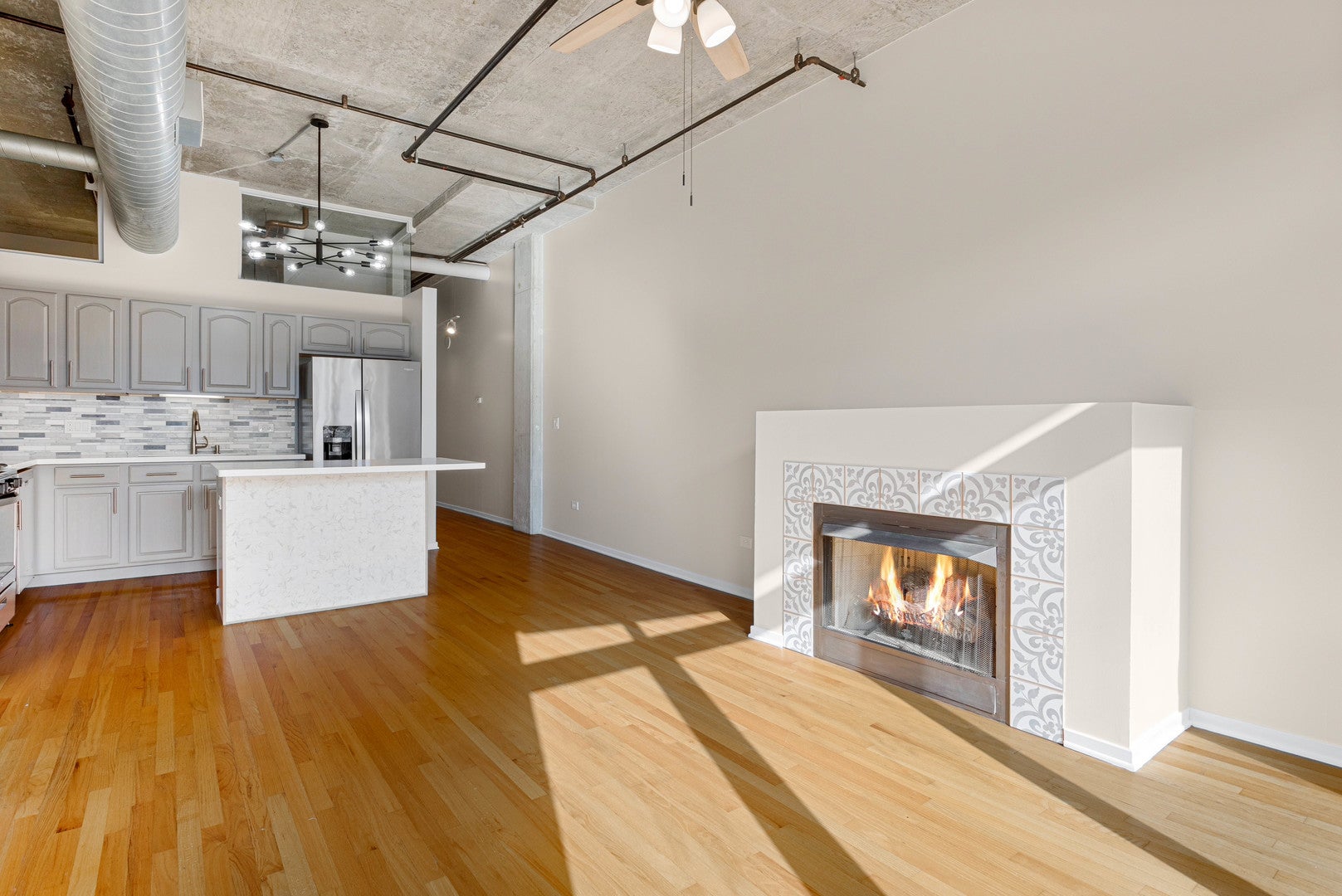 933 W Van Buren Street 803