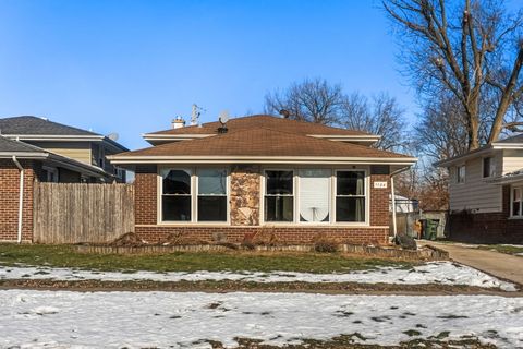 Photo of 1134 E 152nd Street, Dolton, IL 60419 (MLS # 12537487)