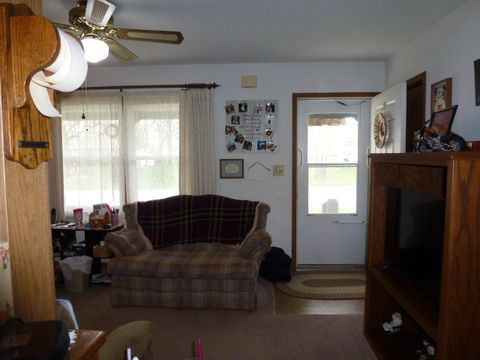 Tiny photo for 3 Deerefield Court, Clinton, IL 61727 (MLS # 12613680)