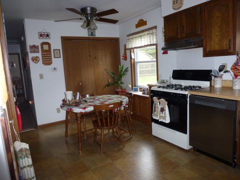 Tiny photo for 3 Deerefield Court, Clinton, IL 61727 (MLS # 12613680)