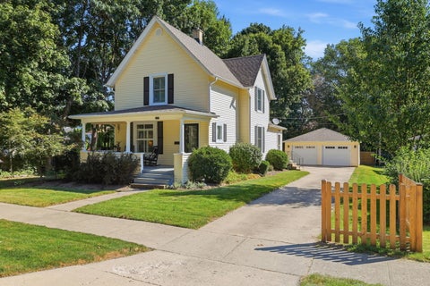 Tiny photo for 222 N 5th Street, St. Charles, IL 60174 (MLS # 12752518)