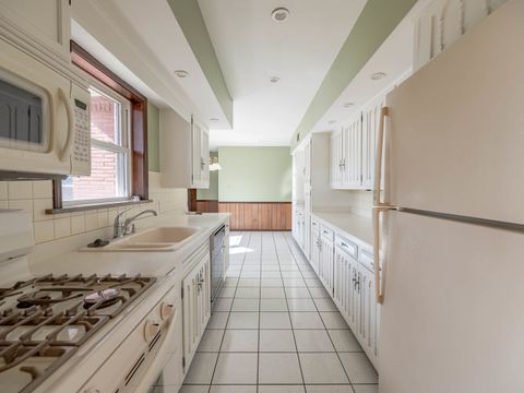 Tiny photo for 258 W Highland Drive, Chicago Heights, IL 60411 (MLS # 12492139)