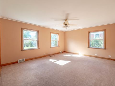 Tiny photo for 258 W Highland Drive, Chicago Heights, IL 60411 (MLS # 12492139)