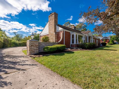 Tiny photo for 258 W Highland Drive, Chicago Heights, IL 60411 (MLS # 12492139)