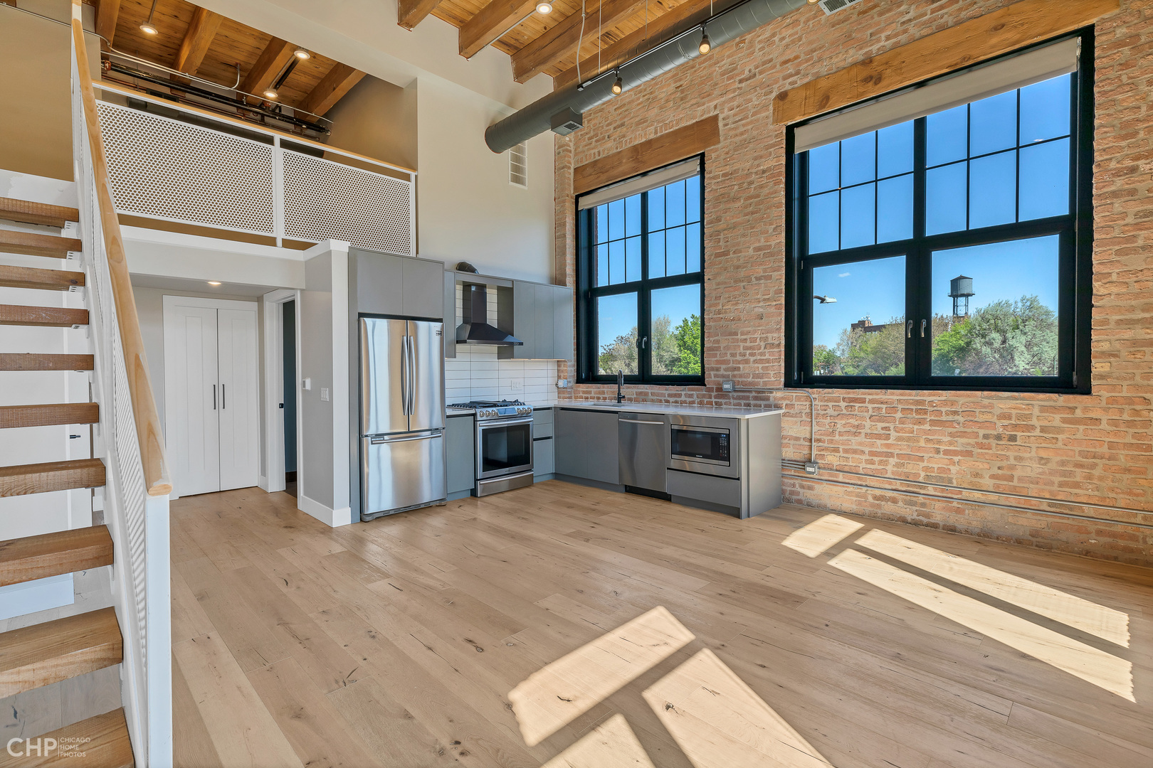 729 N Sangamon Street 306