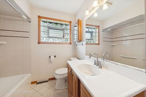 Tiny photo for 0S414 Cadwell Avenue, Elmhurst, IL 60126 (MLS # 12430909)