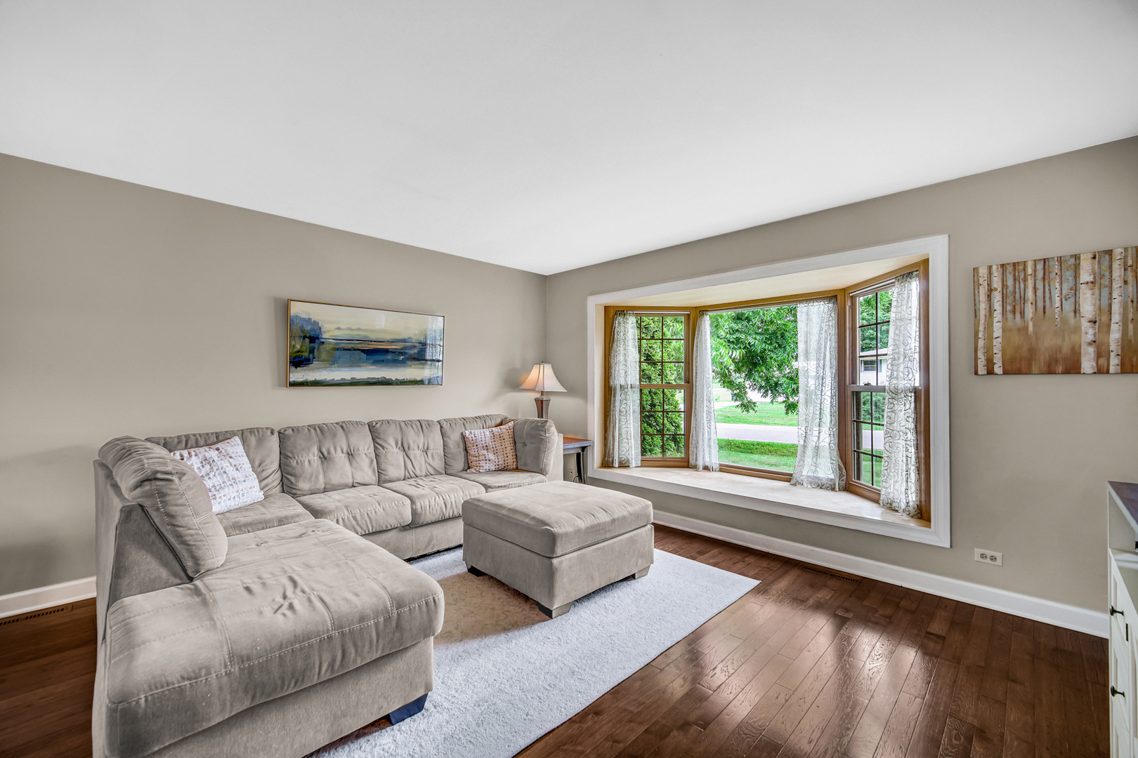 1904 Burr Oak Lane