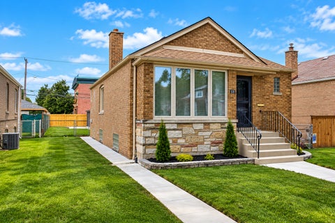 Tiny photo for 5352 S Neva Avenue, Chicago, IL 60638 (MLS # 12768111)