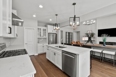 Tiny photo for 13101 Eliza Court, Lemont, IL 60439 (MLS # 12472076)