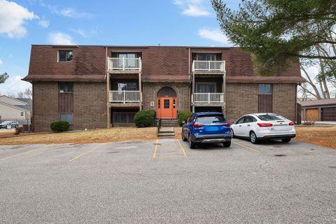 Photo of 1211 48th Avenue #27, East Moline, IL 61244 (MLS # 12589381)