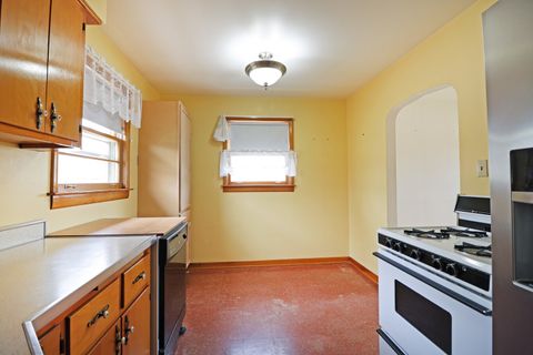 Tiny photo for 6027 Washington Street, Chicago Ridge, IL 60415 (MLS # 12617739)