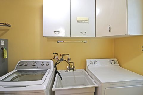 Tiny photo for 6027 Washington Street, Chicago Ridge, IL 60415 (MLS # 12617739)